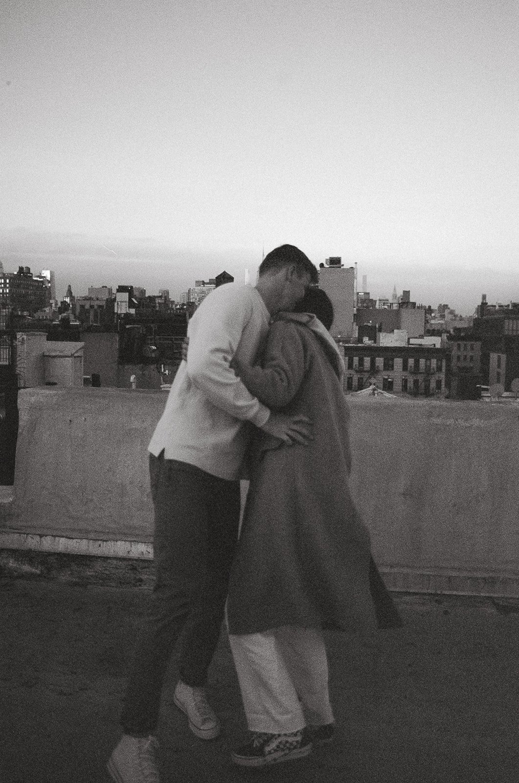 nyc-rooftop-engagement-session2.jpg